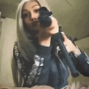 Meet your Posher, Bariona